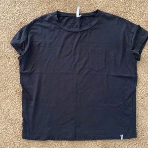 Women’s Roamers and Rompers tee size S